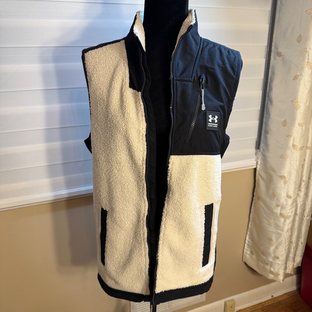 Under‎ Armour Mens Legacy Sherpa Vest Black White Colorblock Full Zip Small